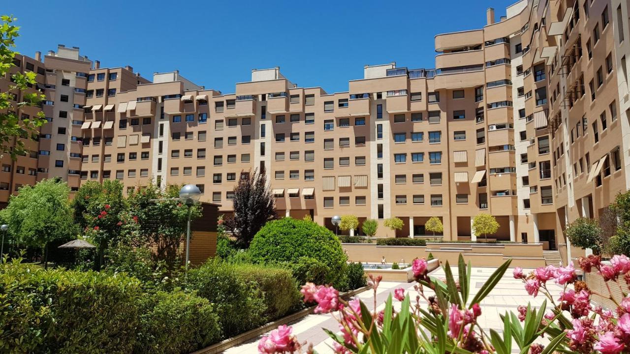Residencial En Madrid Alquiler De Corta Estancia No Turistico Eksteriør billede