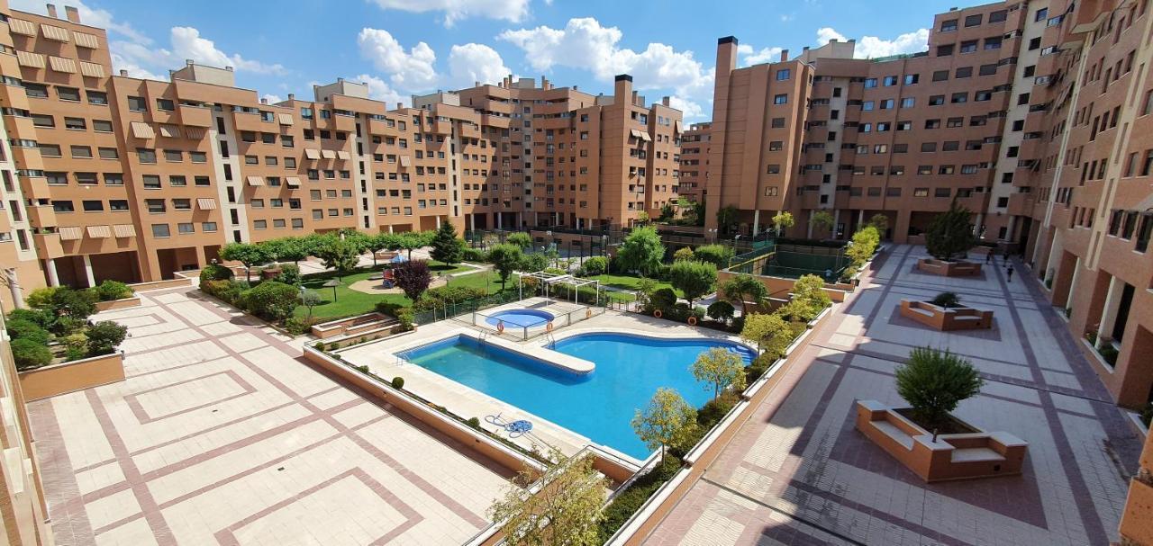 Residencial En Madrid Alquiler De Corta Estancia No Turistico Eksteriør billede