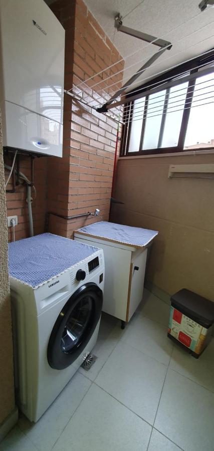 Residencial En Madrid Alquiler De Corta Estancia No Turistico Eksteriør billede